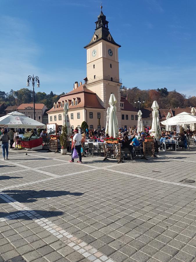 Appartamento Luky10 Braşov Esterno foto