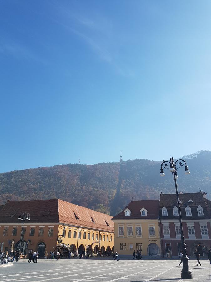 Appartamento Luky10 Braşov Esterno foto